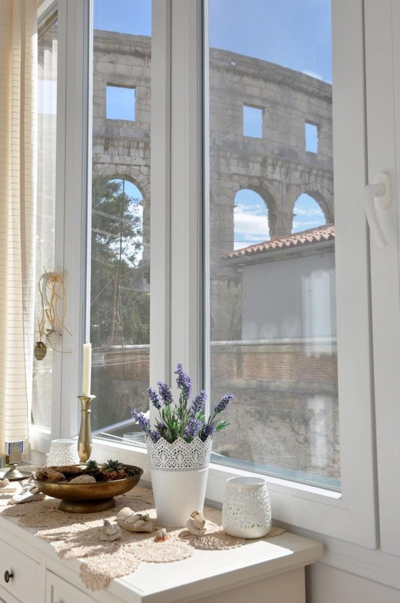 Amphiteater Art Apartman Pula Exteriér fotografie